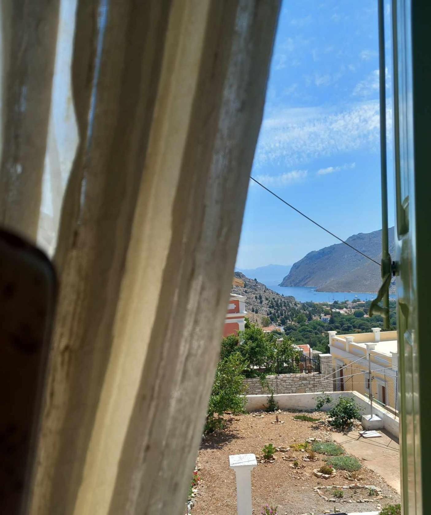 Zoe Apartments سيمي المظهر الخارجي الصورة