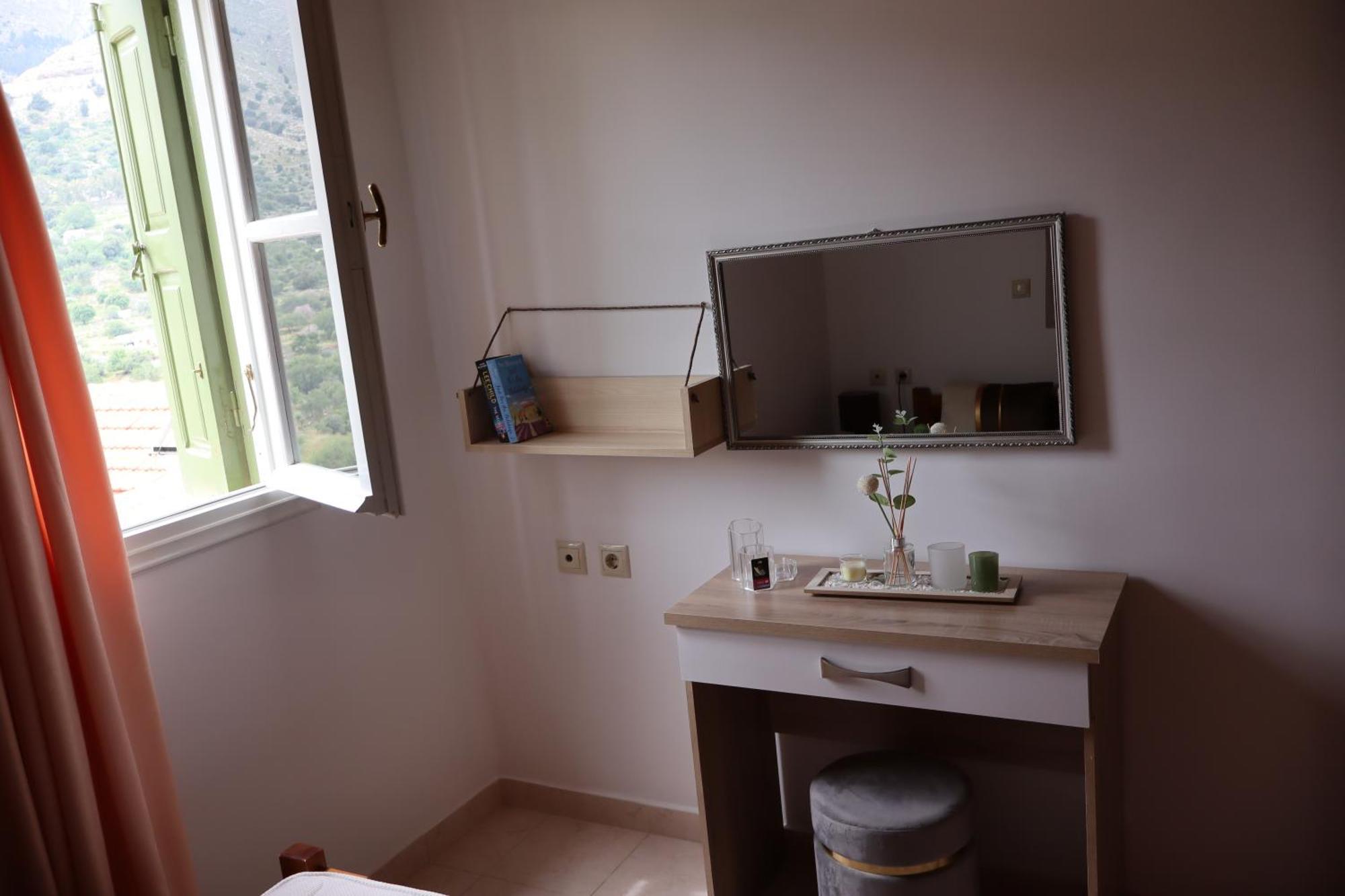 Zoe Apartments سيمي المظهر الخارجي الصورة